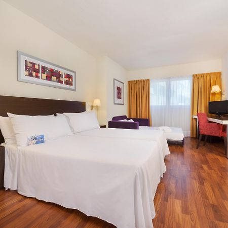 Port Feria Valencia Hotel Екстериор снимка