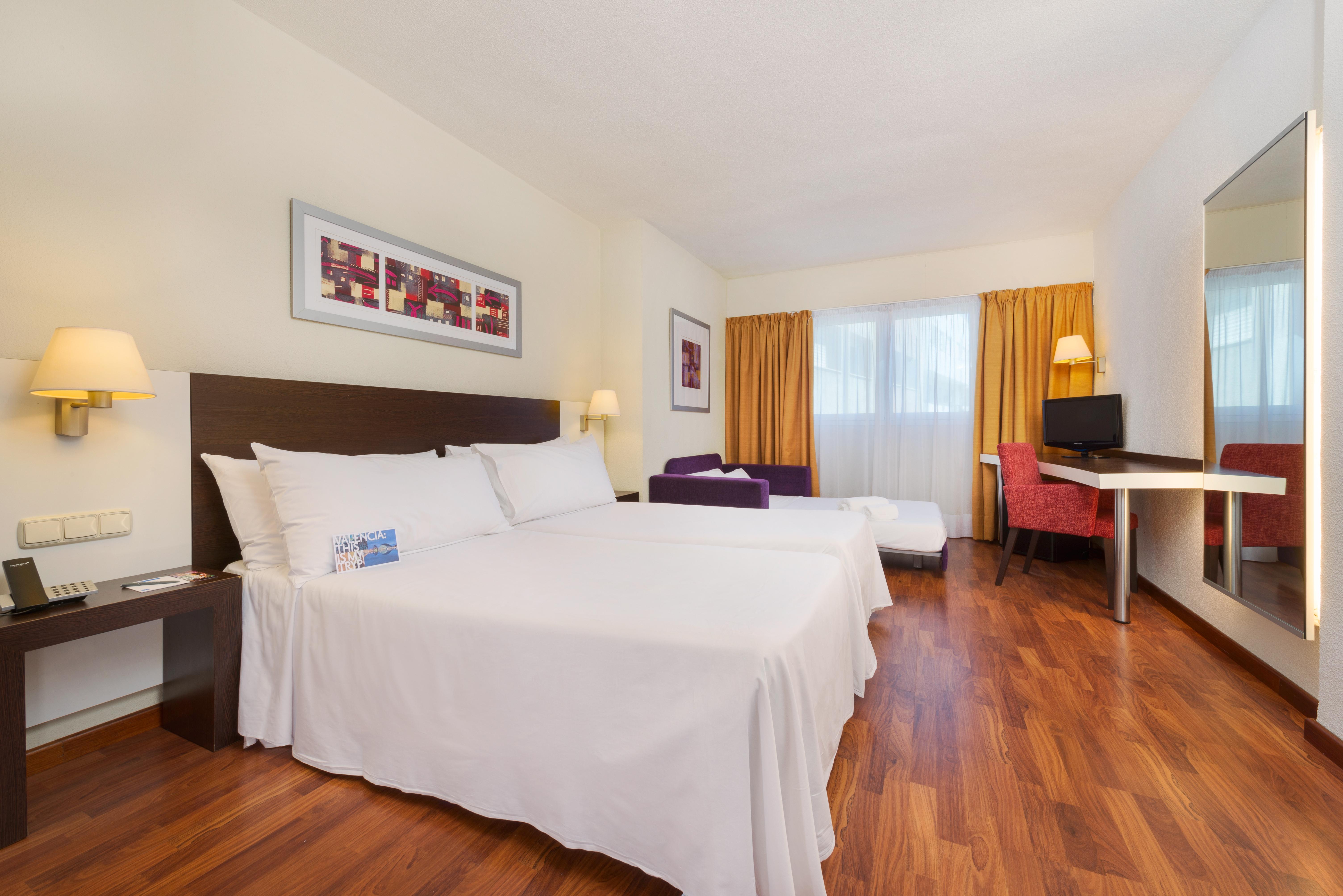 Port Feria Valencia Hotel Екстериор снимка