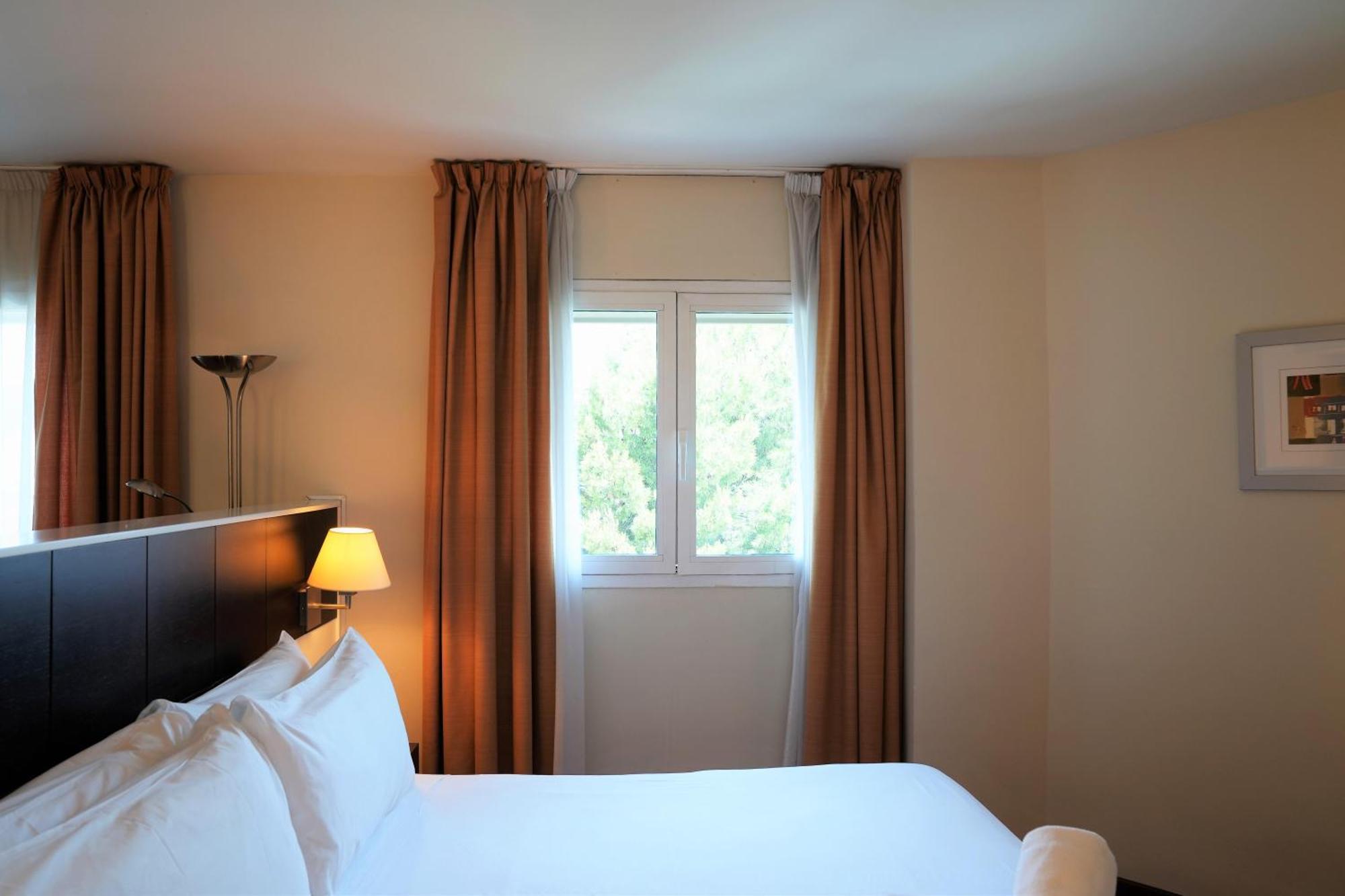 Port Feria Valencia Hotel Екстериор снимка